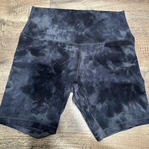 Lululemon align high-rise short 6”